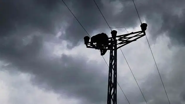 Metrelerce yüksekte ekmek mücadelesi