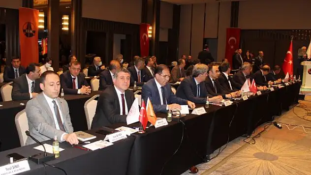 Bakan Karaismailoğlu: Emniyetli yol altyapısı ile kaza oranlarını azaltacağız