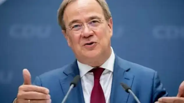 Alman siyasetçiden Türkiye'ye övgü!