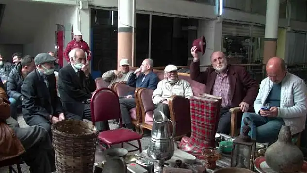 Mezat kültürü tarihi iş merkezinde yaşatılıyor