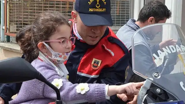 Jandarma ekipleri ve kullandıkları ekipmanlar tanıtıldı