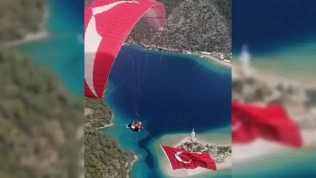 23 Nisan'da 1200 metre yükseklikte Türk bayrağı açtılar