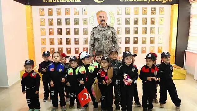 Küçük Toprak, Hakkari Emniyet Müdürü oldu