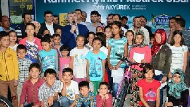 Başkan Akyürek ilçe iftarlarında vatandaşlarla buluşuyor