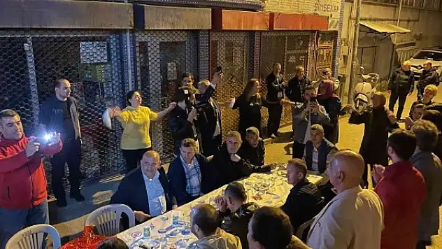 Bursa'da Rumeli camiası sahurda buluştu