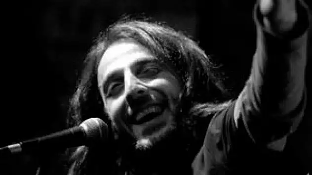 Sanatçı Kazım Koyuncu, mezarı başında anıldı