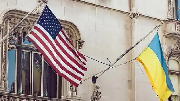 Ukrayna, ABD'den ayda 2 milyar dolarlık ekonomik yardım istedi