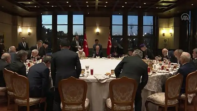 Cumhurbaşkanı Erdoğan, dini azınlık temsilcileri ile iftar yaptı