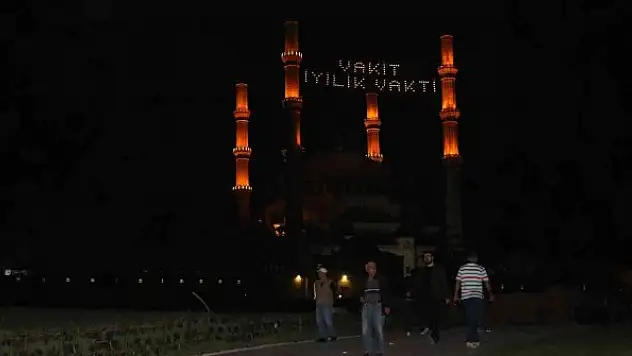 Selimiye Camii'nde 2 yıl aradan sonra Kadir Gecesi yoğunluğu