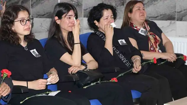 Bulut öğretmen okulunda anıldı