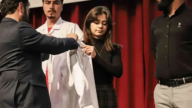 Veteriner hekim adayları önlüklerini giydi