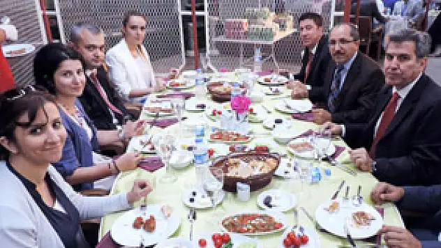 Kombassan, banka yöneticileriyle iftarda buluştu