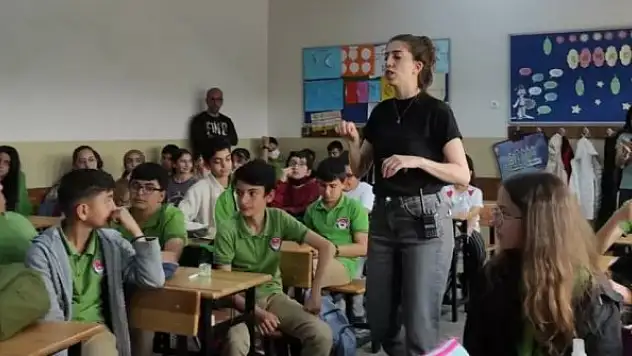 Öğrencilere suçtan korunma yöntemleri anlatıldı