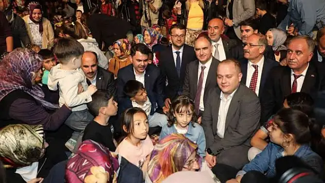 Bakan Kurum: 'Hedefimiz, Türkiye'mizi muasır medeniyetler seviyesine çekmek'