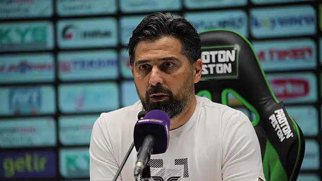 İlhan Palut: 'Değerli bir puan aldık'