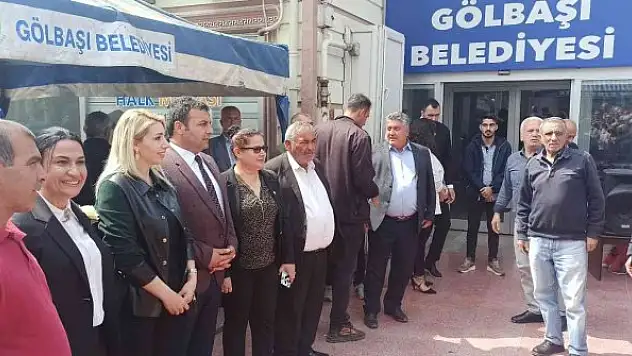 Başkan Yıldırım vatandaşlarla bayramlaştı