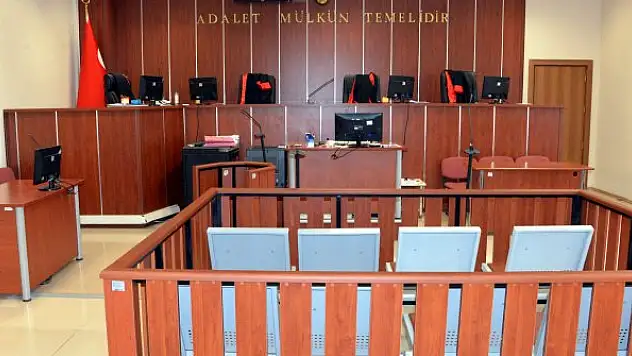 Doktorlara hakarete 3 ay 22 gün hapis cezası