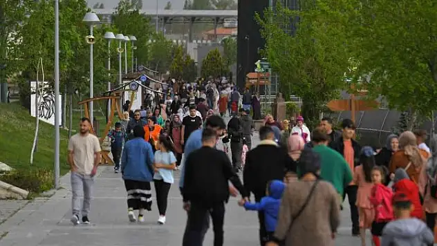 Ücretsiz hayvanat bahçesine yoğun ilgi