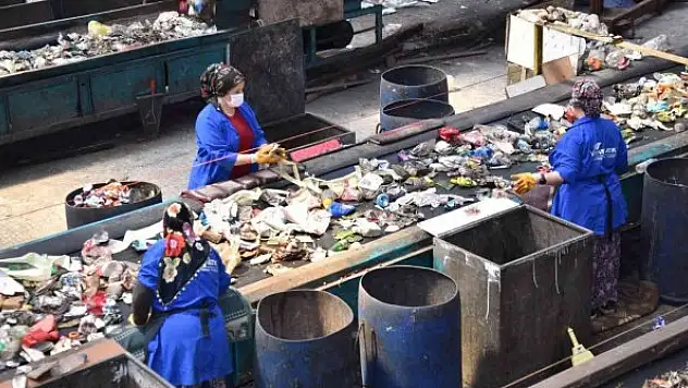 Günlük 40 ton atık ekonomiye kazandırılıyor