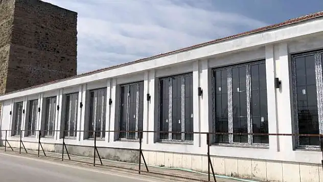 Tarihi Buzhane binası restorasyonunda sona gelindi