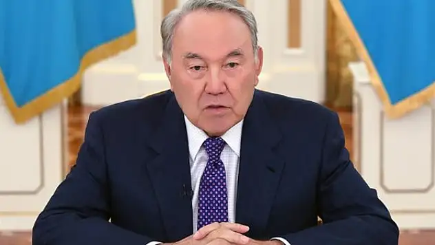 Nazarbayev'e anayasa şoku!