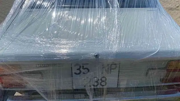 Binmeye kıyamıyor, streç filmle koruyor