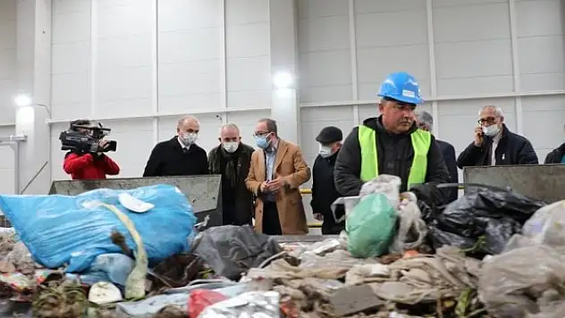 Çöpten elektrik ve biyogaz üretildi