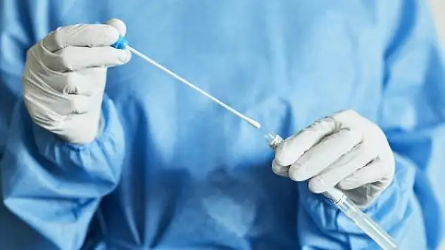 Hastanelerde tarama amaçlı PCR testi uygulaması kaldırıldı