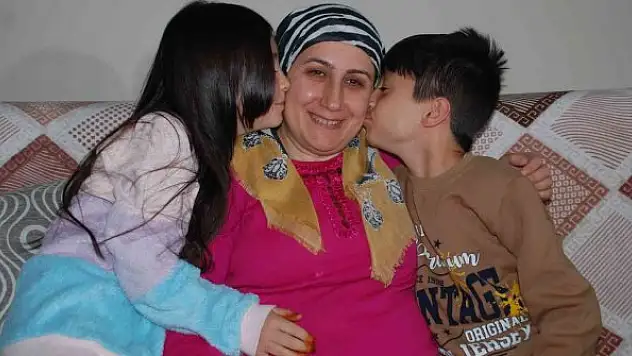 Gönül gözü ile annelik yapıyor