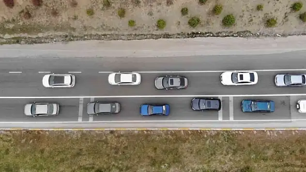 43 ilin geçiş güzergahı kilit kavşakta sıkı denetim: Sürücülere 4 önemli uyarı