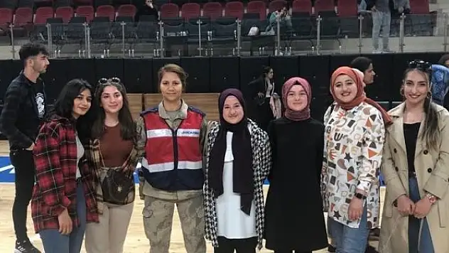 Mardin'de jandarmadan mesleki tanıtım