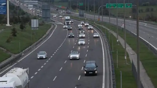 Anadolu Otoyolu'nda dönüş yoğunluğu