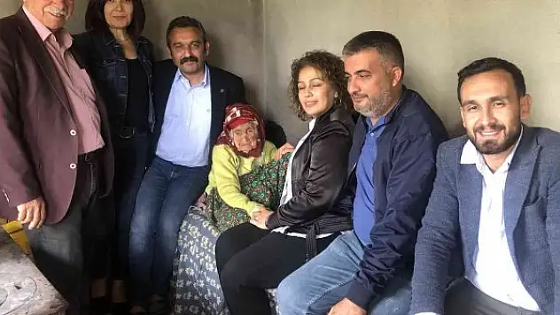 Asırlık Iraz Nine ve şehit annesi Anneler Günü'nde unutulmadı