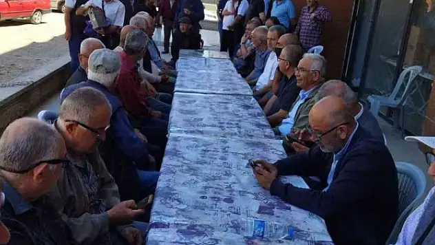 Anneler Gününde şehit annesi hayrına yemek verildi