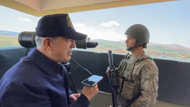 Bakan Akar, sınırın sıfır noktasında