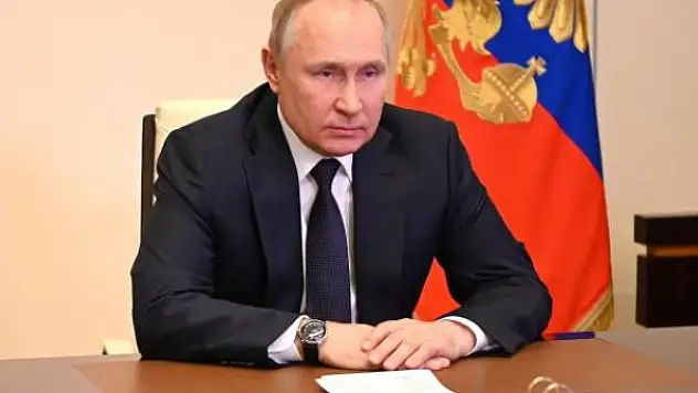 Putin'den Ukrayna halkına 9 Mayıs Zafer Bayramı tebriği