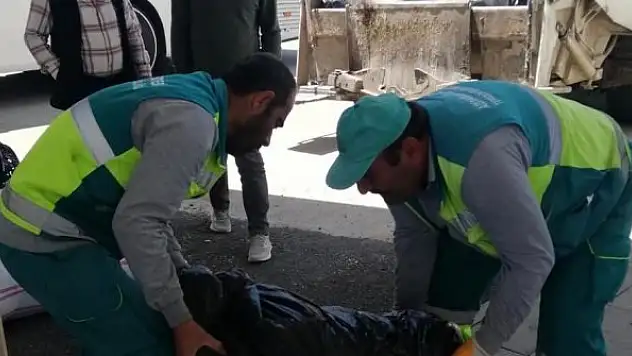 Adıyaman'da 400 kilo sağlıksız sucuk imha edildi