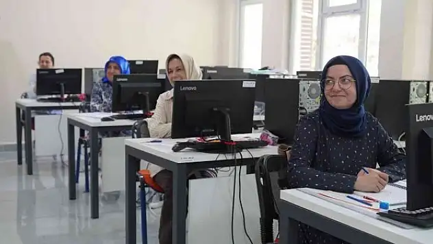 Tekstil sektörüne yeni elemanlar kazandırılıyor