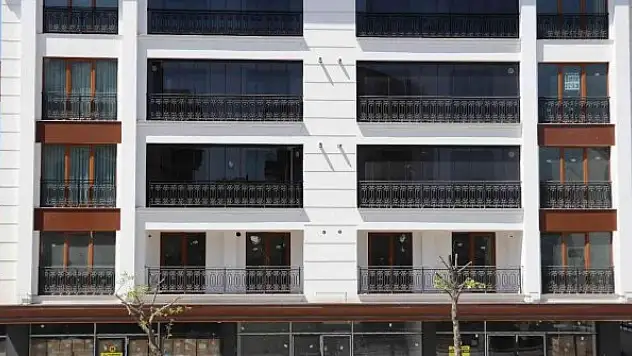 Fırsatçılar bir günde daire fiyatlarını uçurdu