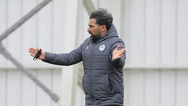 İlhan Palut: 'Biz kazanan takım alışkanlığına tekrar geri dönmek istiyoruz'