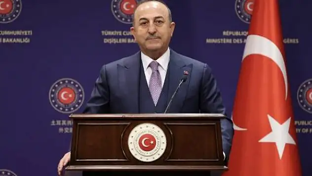 Bakan Çavuşoğlu, BAE'li mevkidaşıyla görüştü