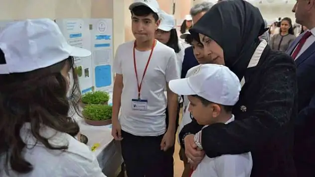 Öğrenciler yeteneklerini sergiledi