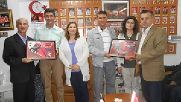 Tayini çıkan komutanlar şehit aileleri ile buluştu