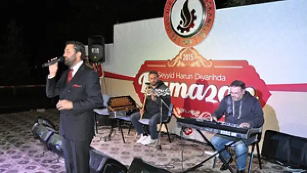 İlahi sanatçısı Celaleddin Ada sevenleri ile buluştu