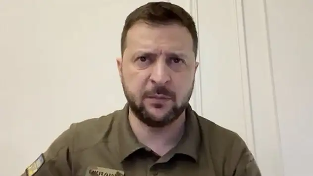 Zelenski: Adım adım işgalcileri topraklarımızı terk etmeye zorluyoruz