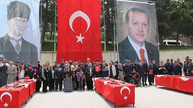 19 engelli vatandaş askerlik heyecanı yaşadı