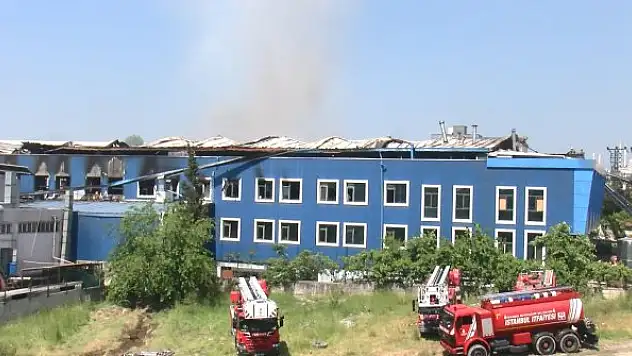 Fabrikadaki yangın söndürüldü