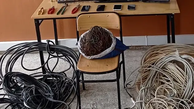 Bakır kablo hırsızlığı yaptığı iddia edilen 1 kişi tutuklandı