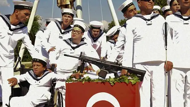 Engel tanımayan askerler yemin etti