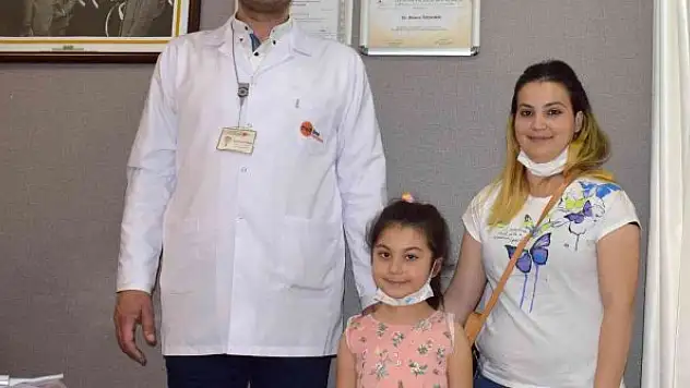 Küçük Mira'nın kopan parmağı 3 saatte yerine dikildi